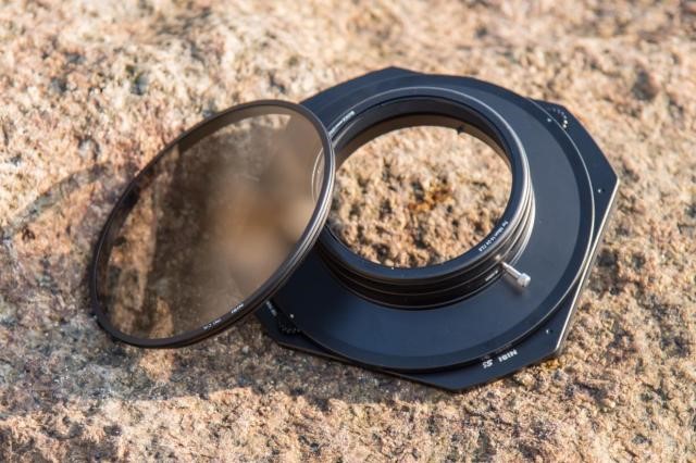 NiSi S5 滤镜支架可内置圆形滤镜,外加方形滤镜